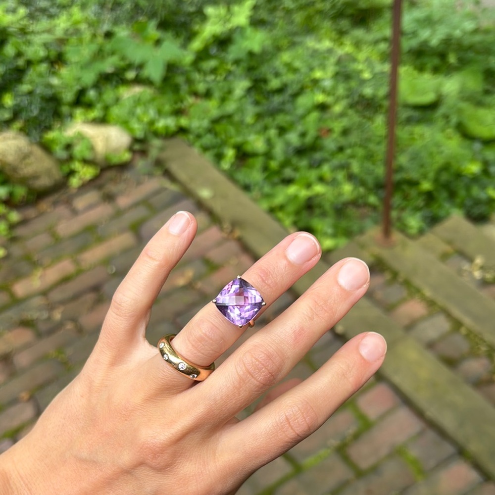 Elegant Amethyst Gemstone Ring